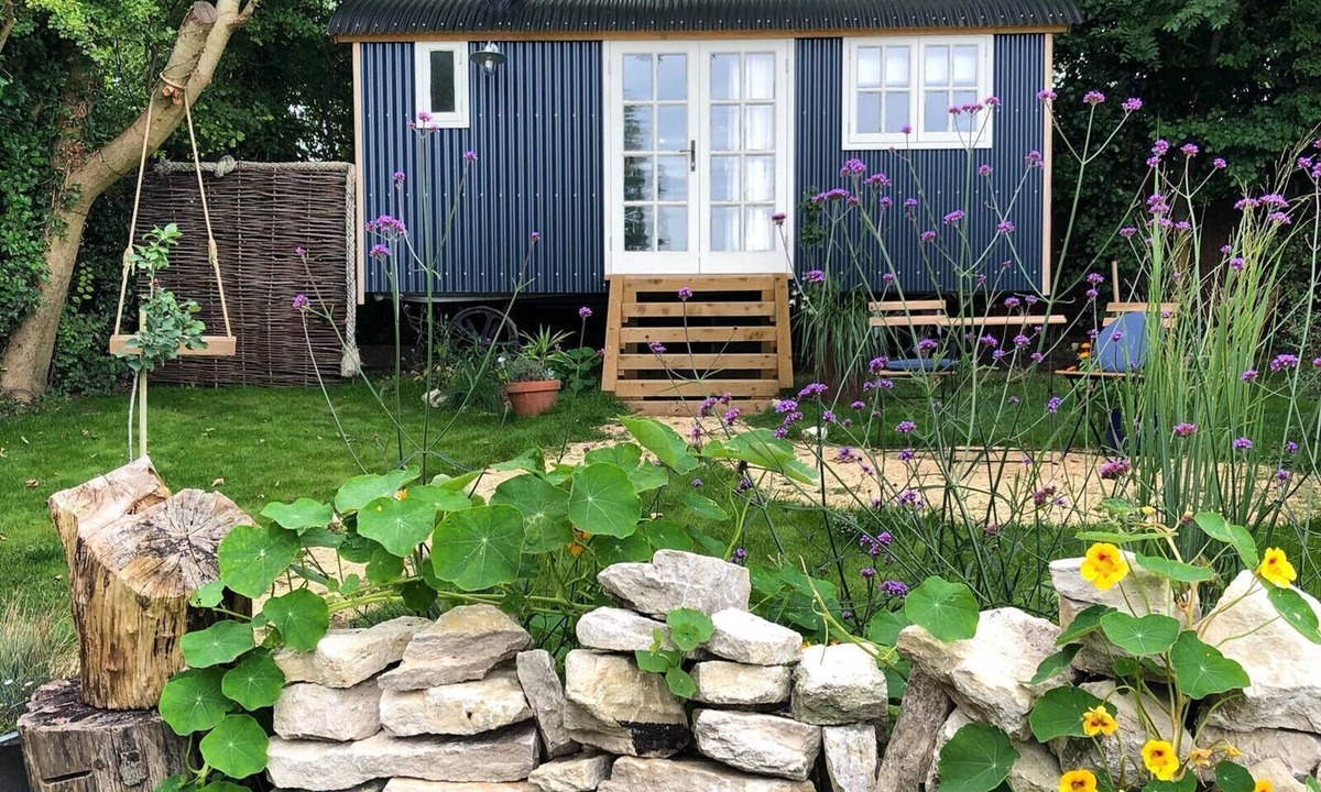 Worth Matravers Cabin | Purbeck Shepherd Huts - Chapmans Pool