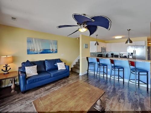 Put-in-Bay House | Put-in-Bay Waterfront Condo #202