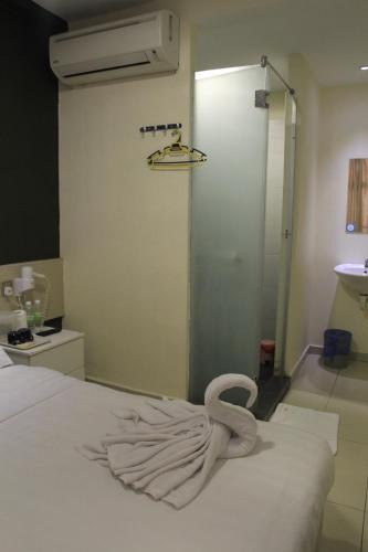 Seri Kembangan Hotel | Putra One Avenue Hotel