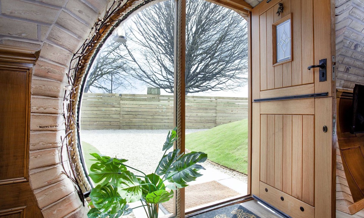 East Horrington Cabin | Quackers, The Little Burrow