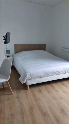 Dinan Hotel | Quai 8