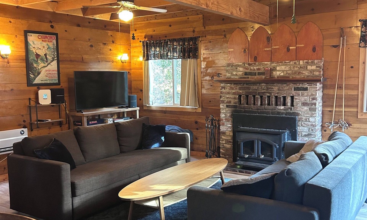 Kyburz Cabin | Quaint 1-bedroom cabin in Kyburz for a cozy getaway