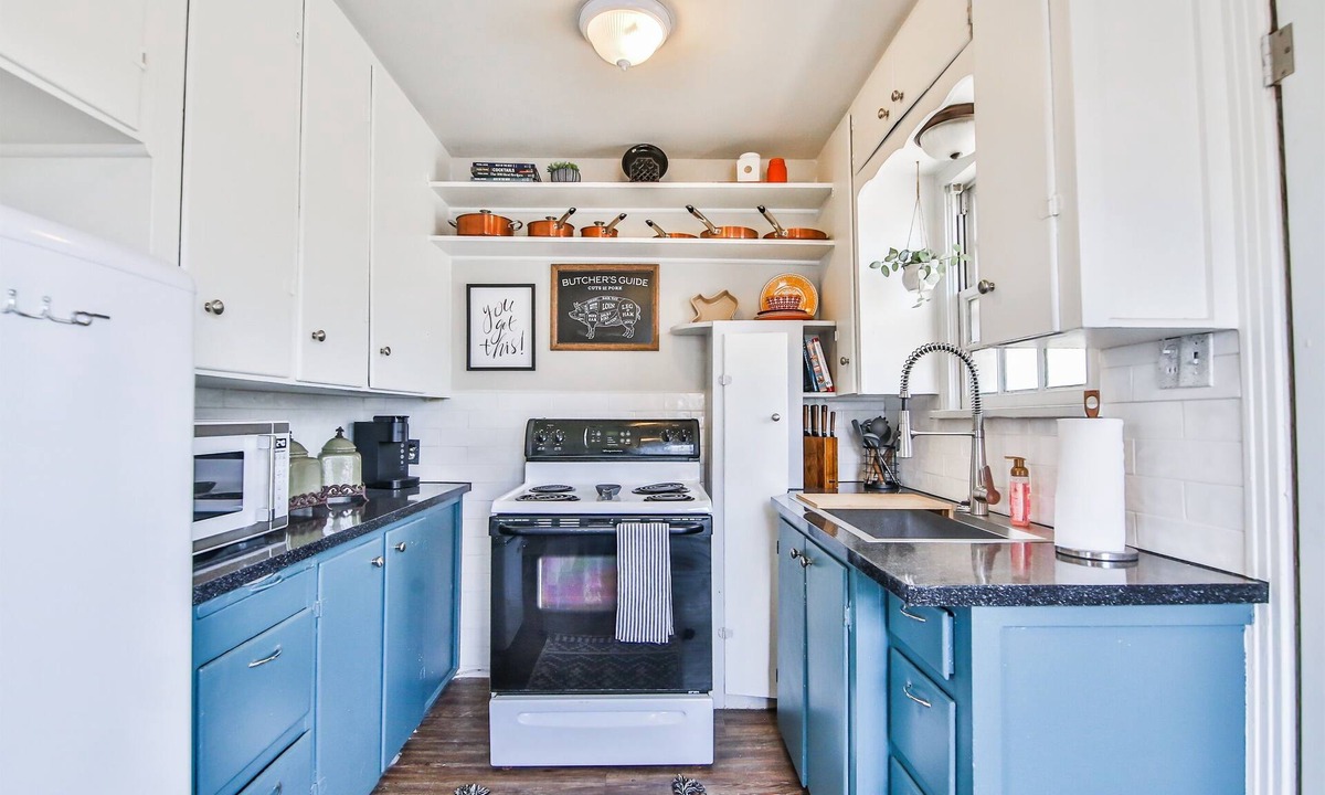 Heart of Lubbock House | Quaint 1bed |1bath house near Texas Tech Quaint 1bed | 1bath house near TTU