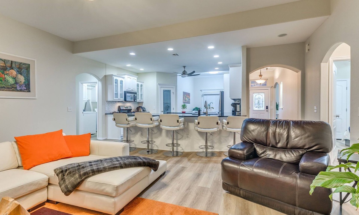 Jenks House | Quaint 3-bedroom house with AC in charming Jenks