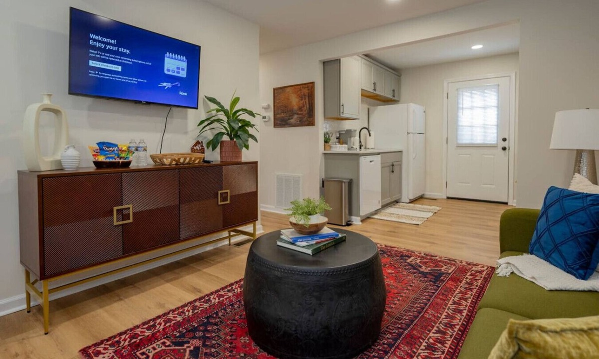 Lynchburg House | Quaint 3-BR Getaway | Free Parking + Free WiFi