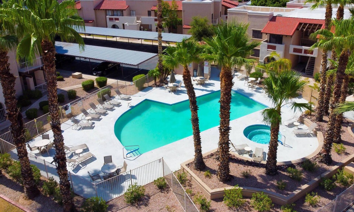 Glendale Condo | Quaint Condo, heated pool & spa, walking paths
