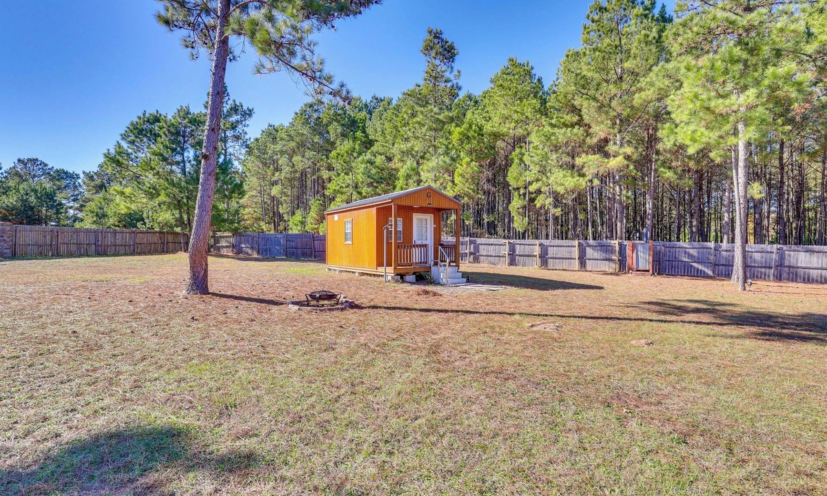 Smith County Apartment | Quaint Couple's Retreat in Rural Overton