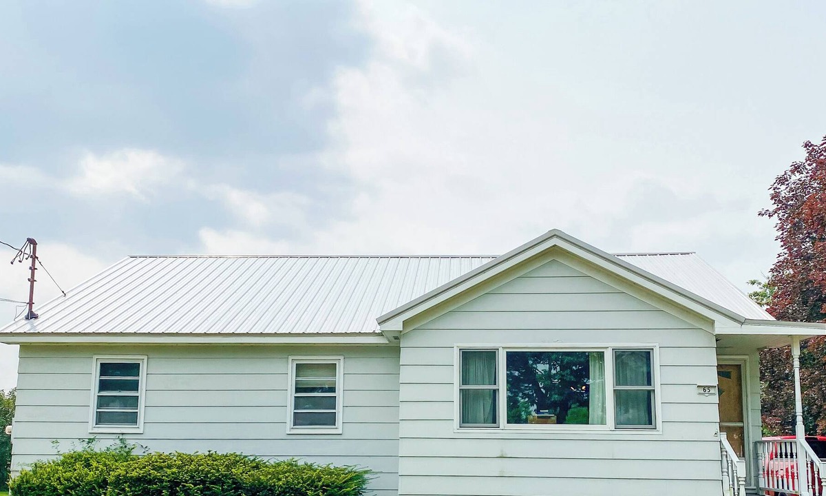 Randolph House | Quaint family home in the heart of Main Street in Randolph, NY