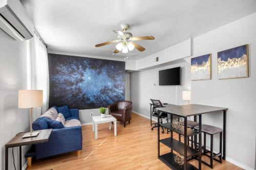 Queen Village Apartment | Quaint Flat In Bella Vista