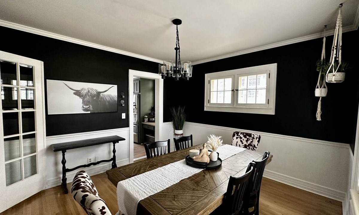 Owosso House | Quaint Owosso Vacation Home