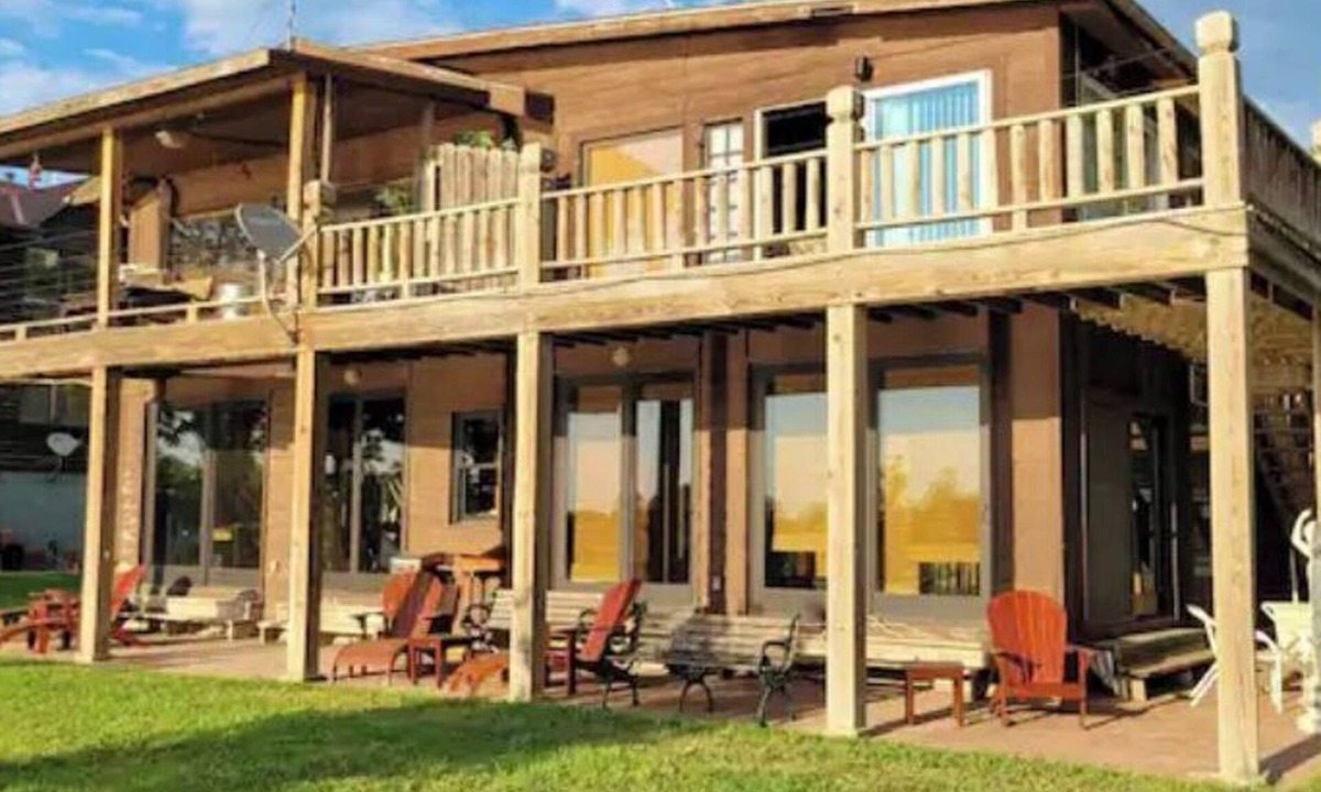 St. Joseph Cabin | Quaint peaceful waterfront cabin #2, two bedrooms, split level.