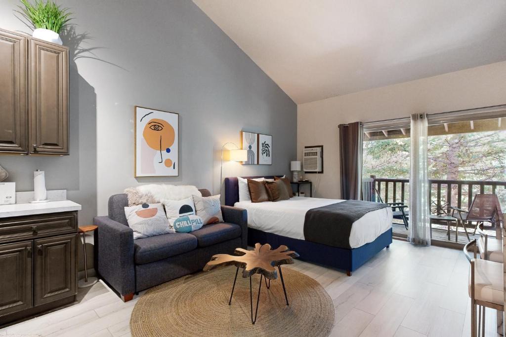 North Park City Hotel | Quaint Prospector Lodge Studio #729