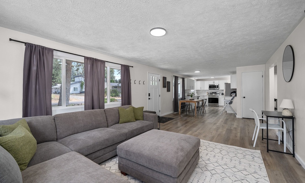 Spokane Valley House | Quaint Spokane Valley Home