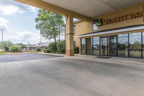 Andalusia Hotel | Quality Inn Andalusia