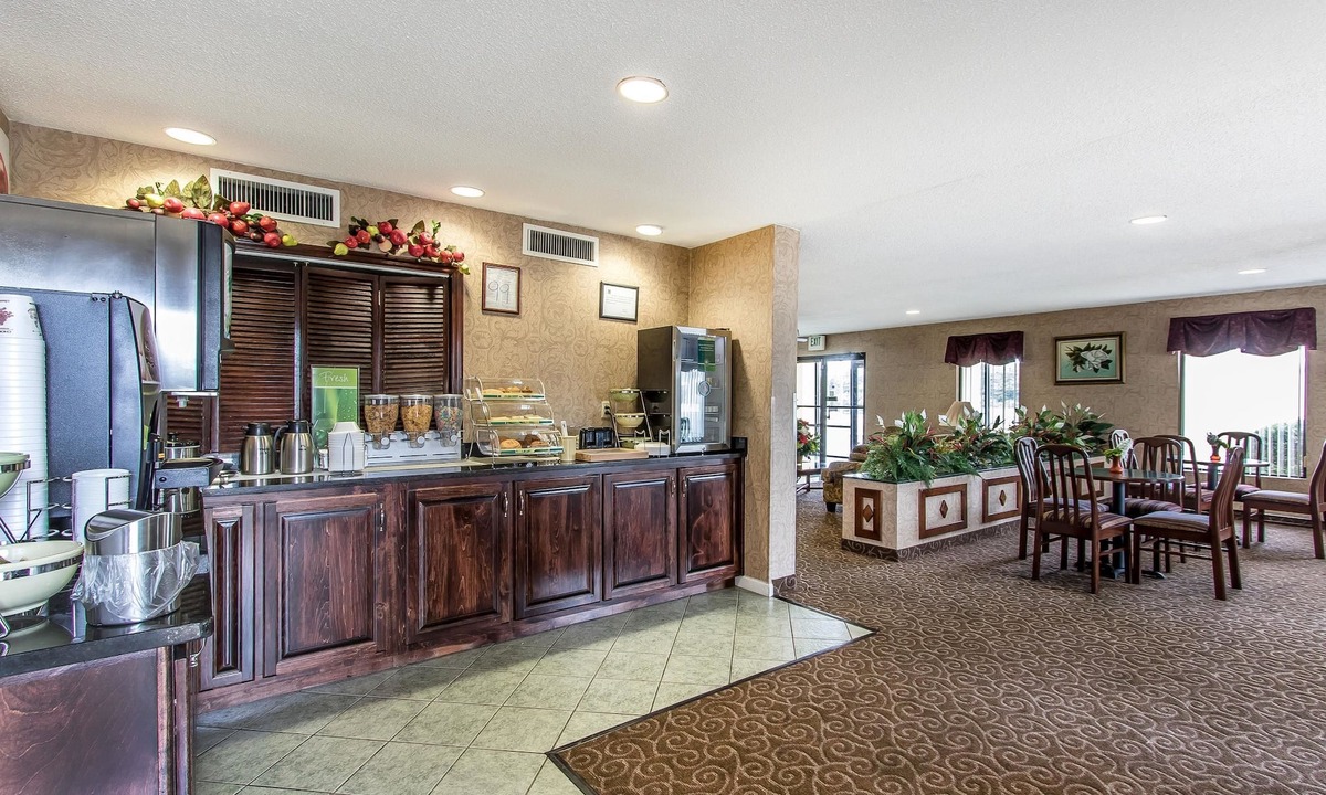 Andalusia Hotel | Quality Inn Andalusia