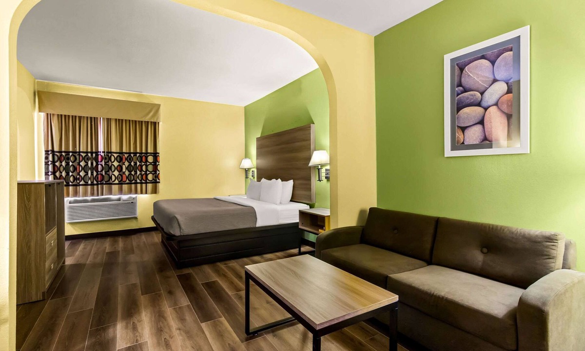 Bay City Hotel | Quality Inn Bay City TX