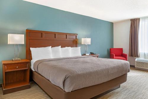 Bucyrus Hotel | Quality Inn Bucyrus North