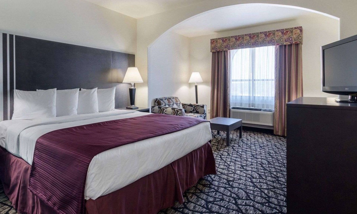 Buffalo Hotel | Quality Inn Buffalo