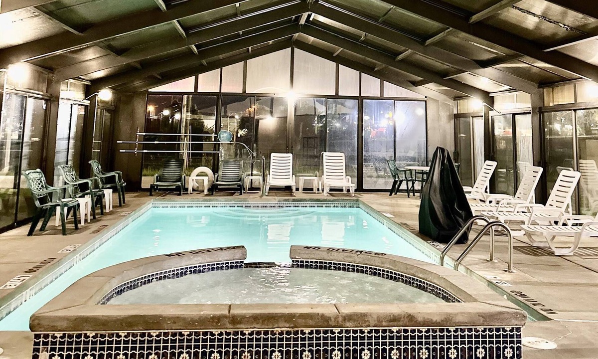Byron Hotel | Quality Inn Byron - Warner Robins