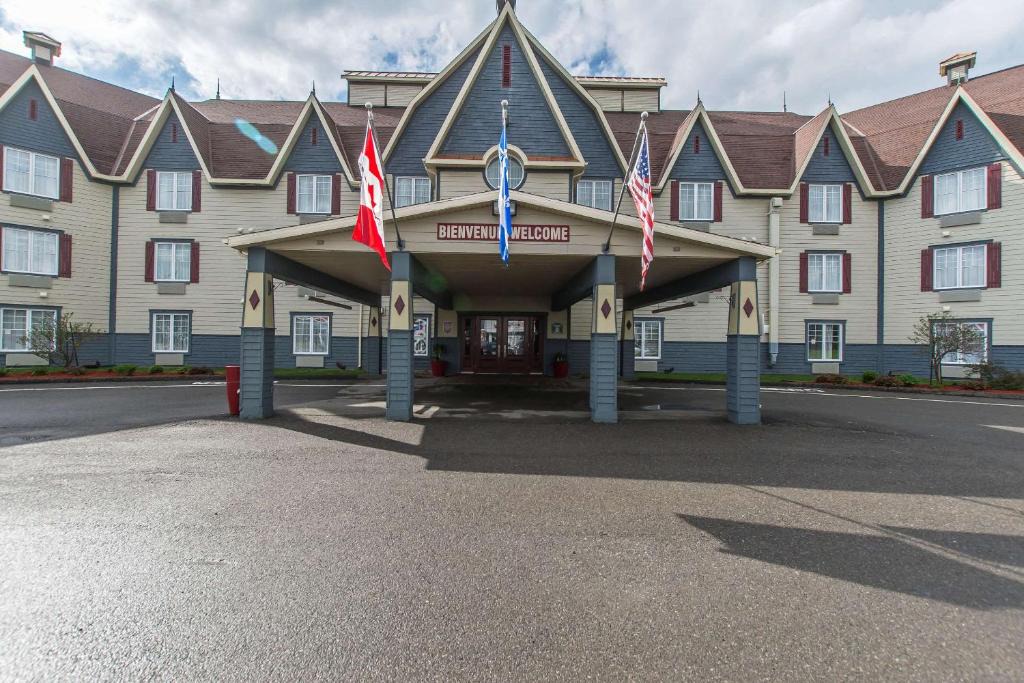 Riviere Du Loup Hotel | Quality Inn