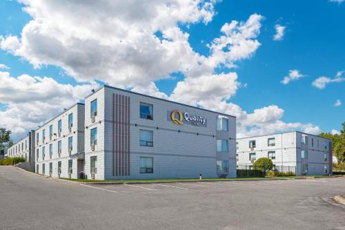 Midland Hotel | Quality Inn & Conference Centre