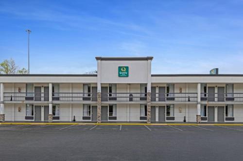 Dalton Hotel | Quality Inn Dalton East