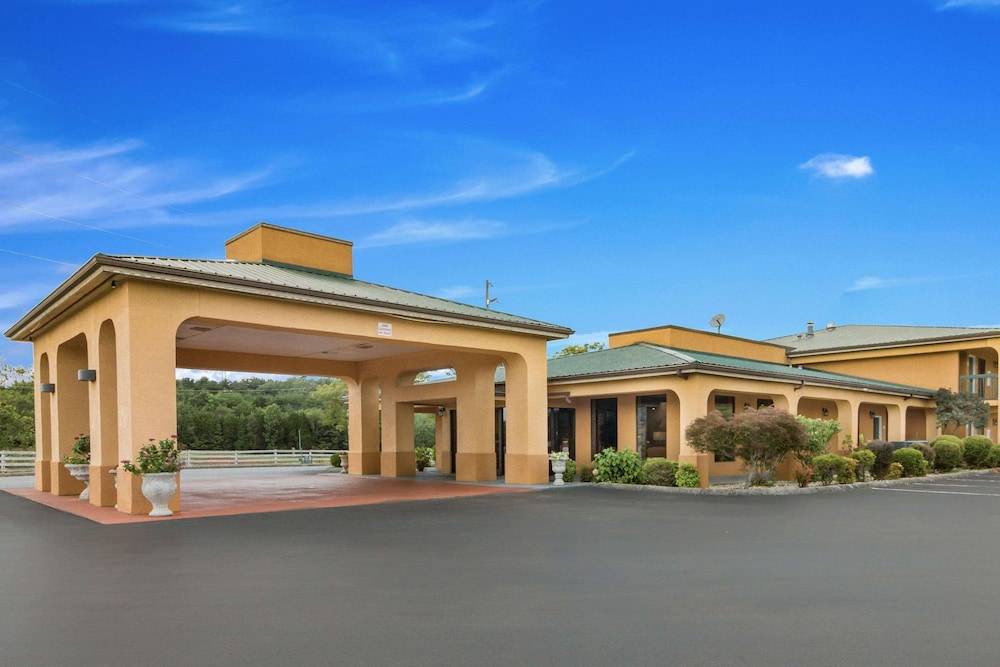 Dandridge Hotel | Quality Inn Dandridge
