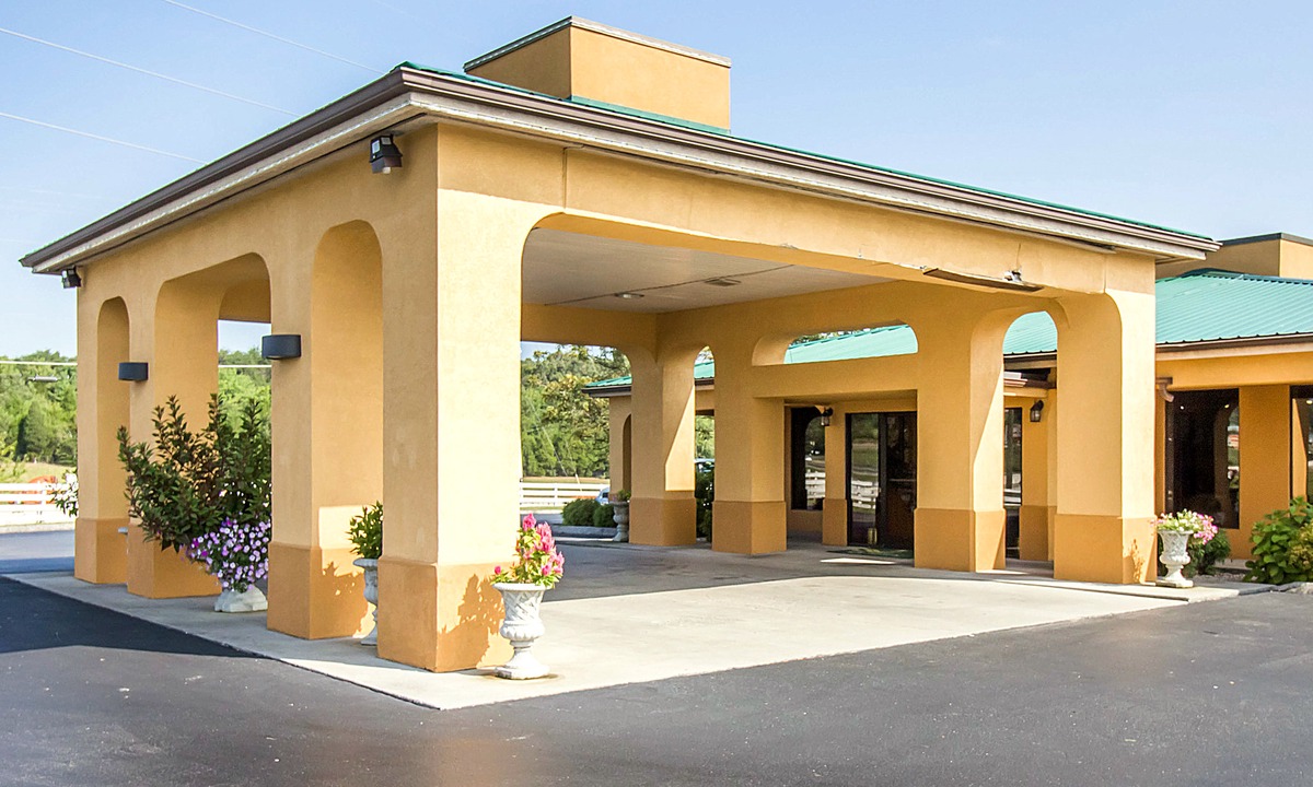 Dandridge Hotel | Quality Inn Dandridge