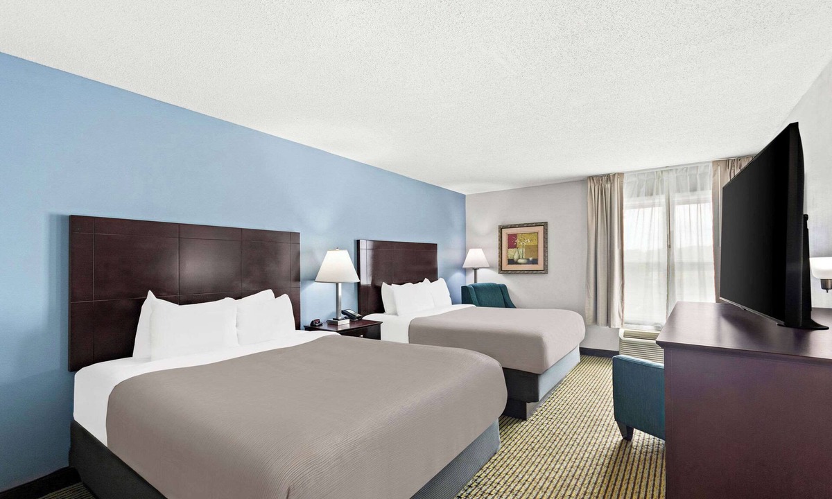 Dry Ridge Hotel | Quality Inn Dry Ridge