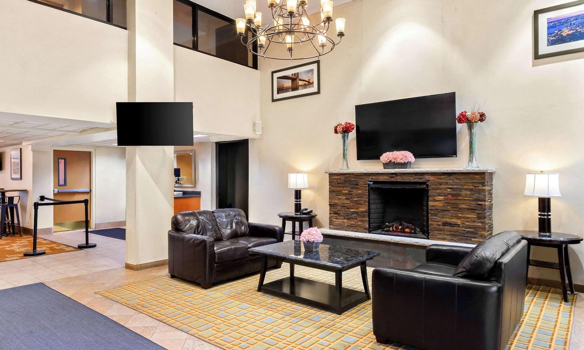 Edison Hotel | Quality Inn Edison-New Brunswick