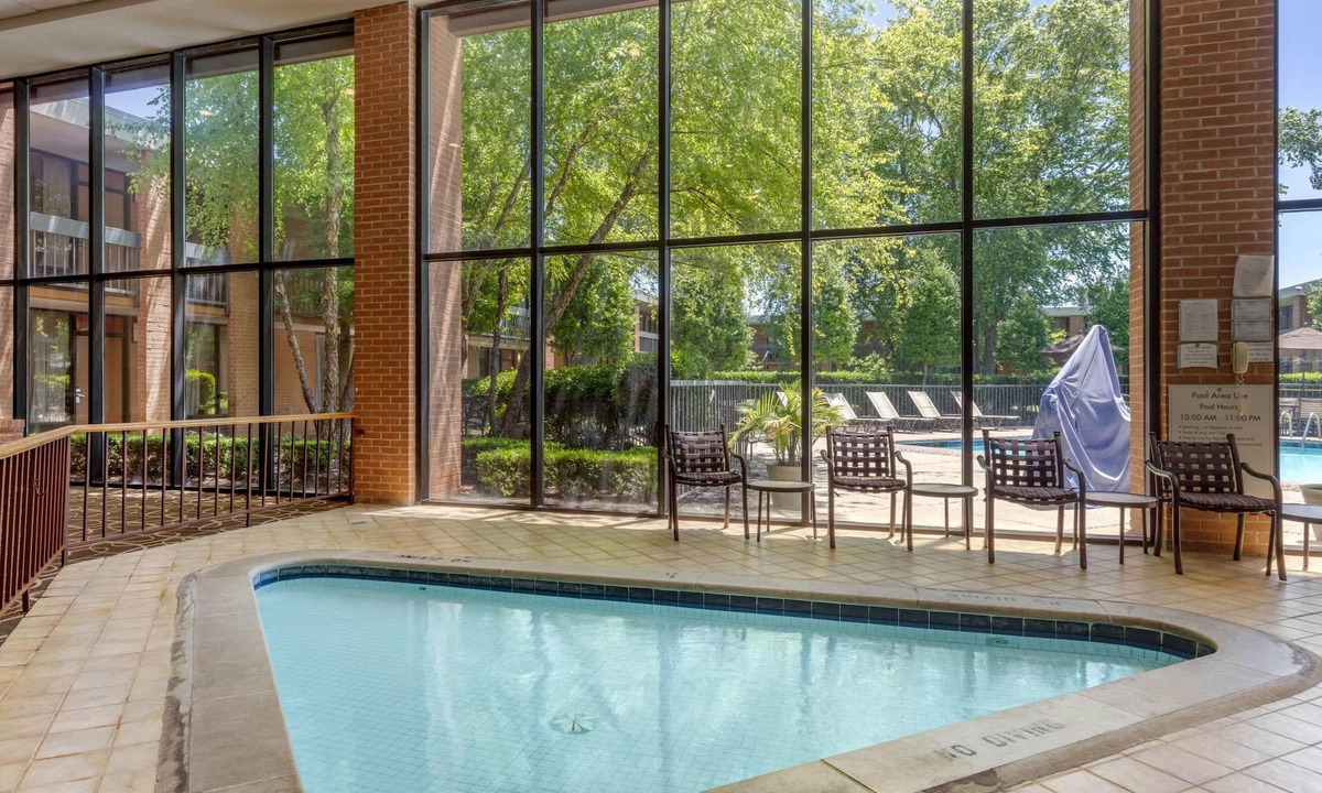 Clarksville Hotel | Quality Inn Exit 4