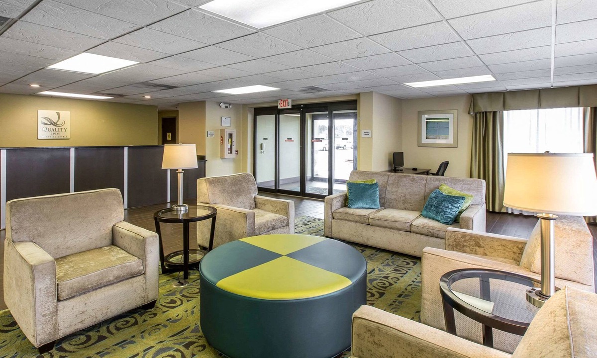 Fitzgerald Hotel | Quality Inn Fitzgerald