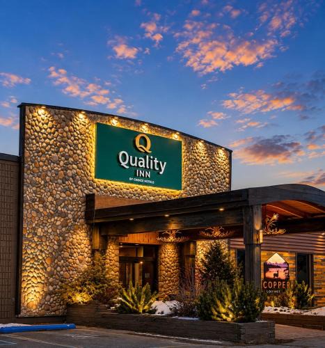 Fort Frances Hotel | Quality Inn Fort Frances