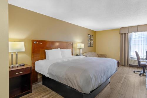 Fuquay-Varina Hotel | Quality Inn Fuquay Varina East