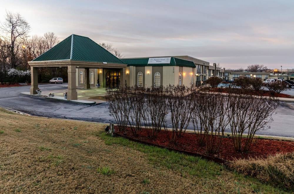 Harrison Hotel | Quality Inn Harrison