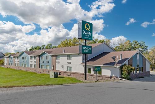 Indianola Hotel | Quality Inn Indianola