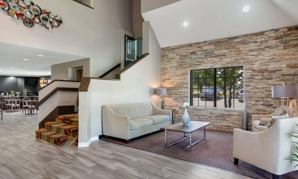 Lee's Summit Hotel | Quality Inn Lees Summit - Kansas City