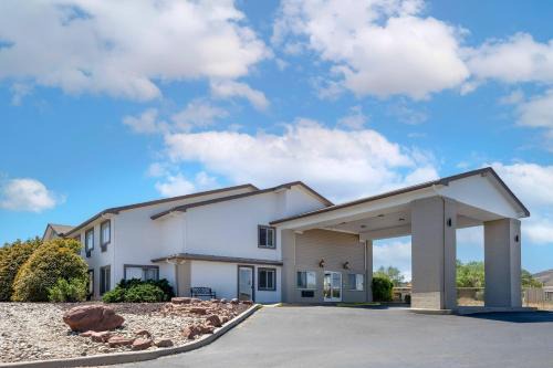 Los Lunas Hotel | Quality Inn Los Lunas - Albuquerque South