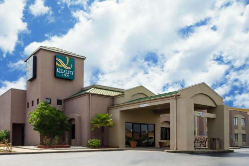 Meridian Hotel | Quality Inn Meridian