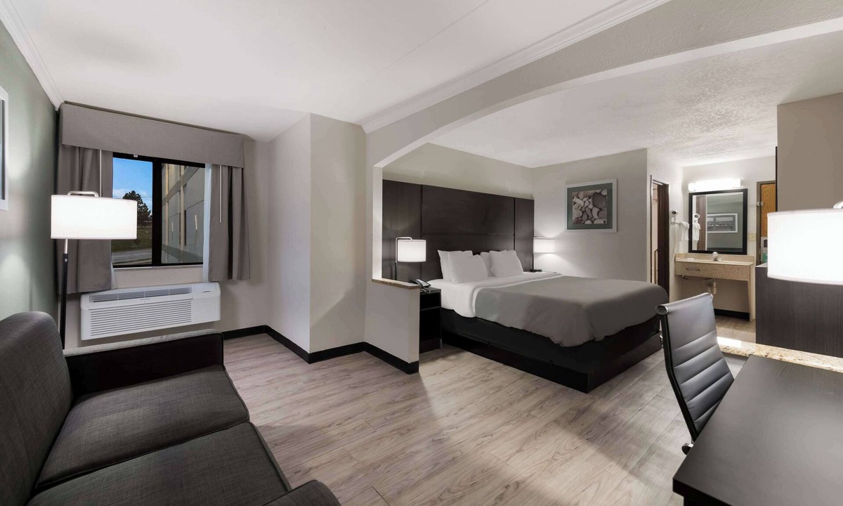 Merriam Hotel | Quality Inn Merriam Kansas City