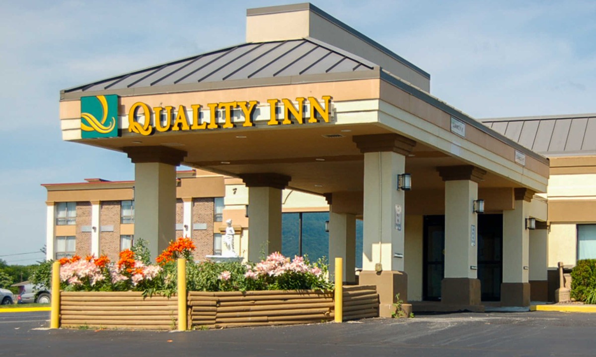 Mill Hall Hotel | Quality Inn Mill Hall - Lamar