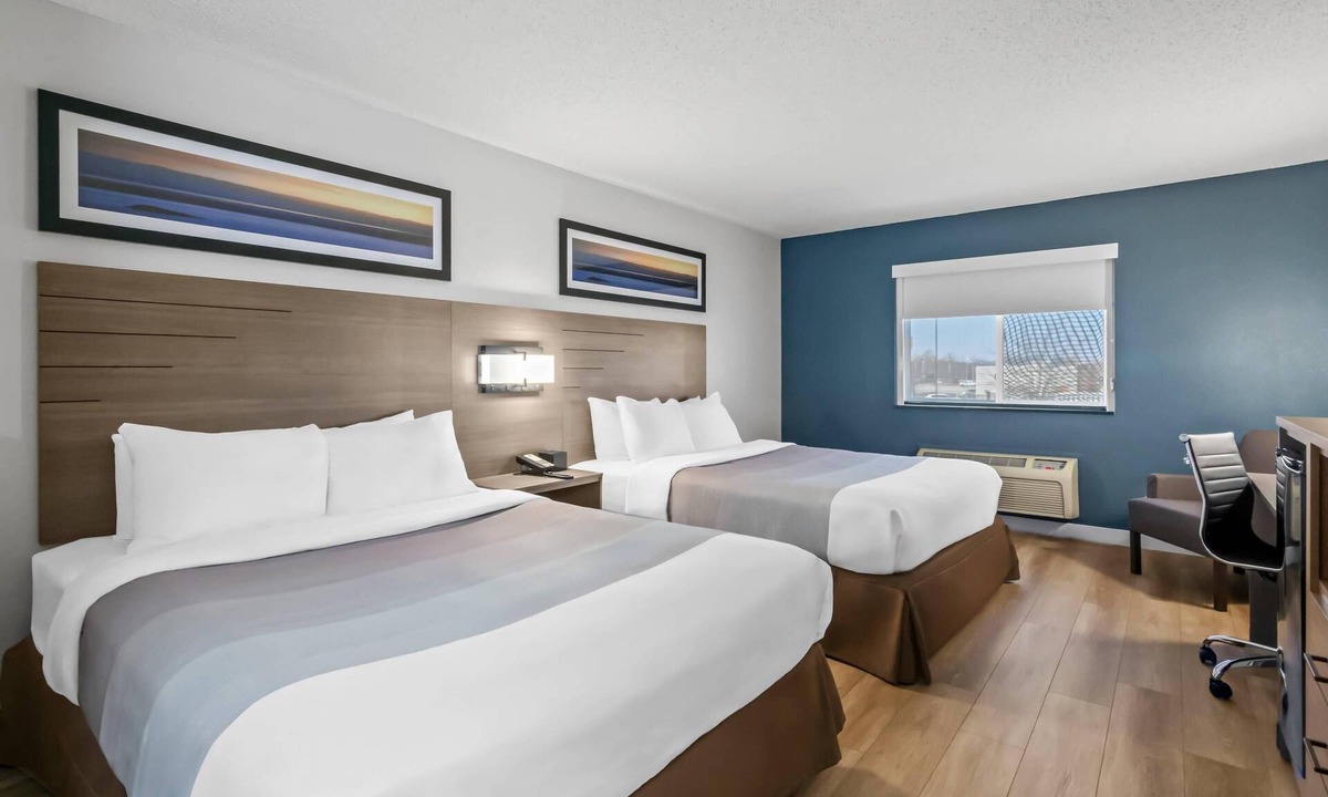 Neosho Hotel | Quality Inn Neosho