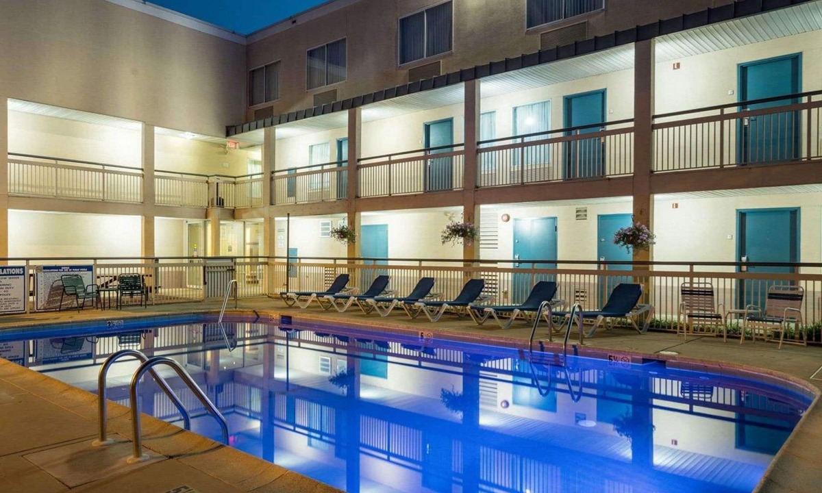 Newark Hotel | Quality Inn Newark - Wilmington