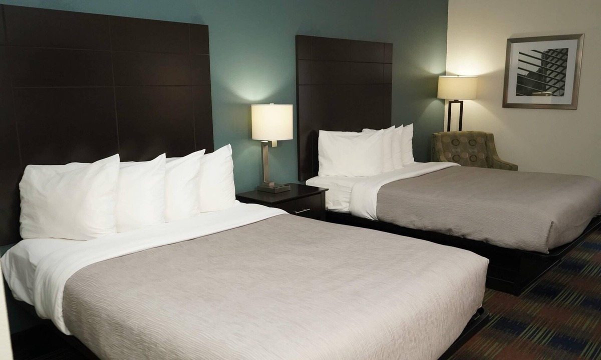 North Vernon Hotel | Quality Inn North Vernon near Hwy 50