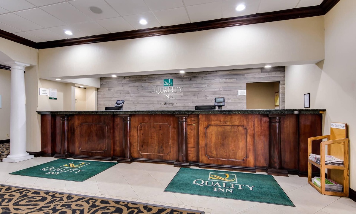Oneonta Hotel | Quality Inn Oneonta Cooperstown Area