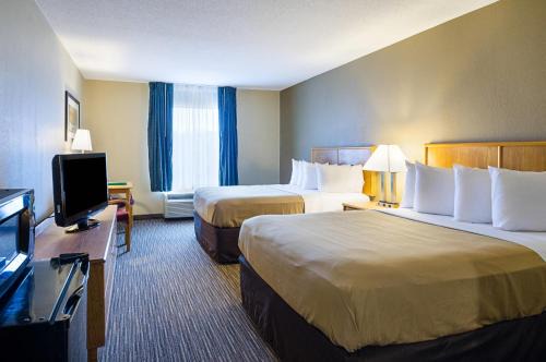 Princeton Hotel | Quality Inn Princeton