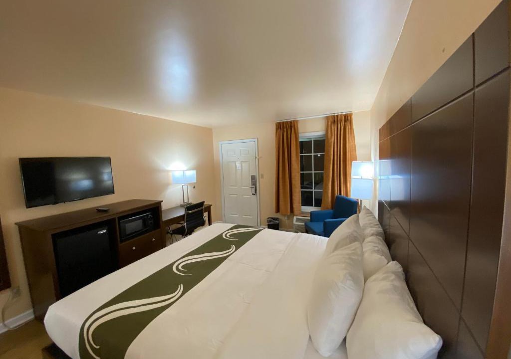 Pulaski Hotel | Quality Inn Pulaski