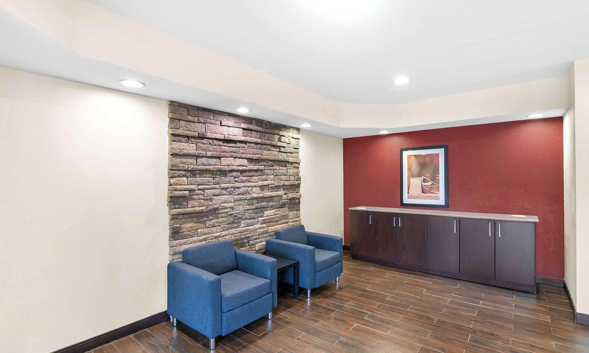 Queensbury Hotel | Quality Inn Queensbury - Lake George Area