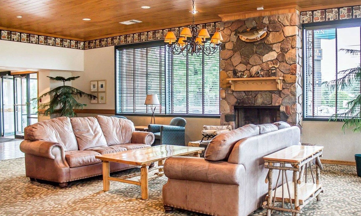 Rhinelander Hotel | Quality Inn Rhinelander