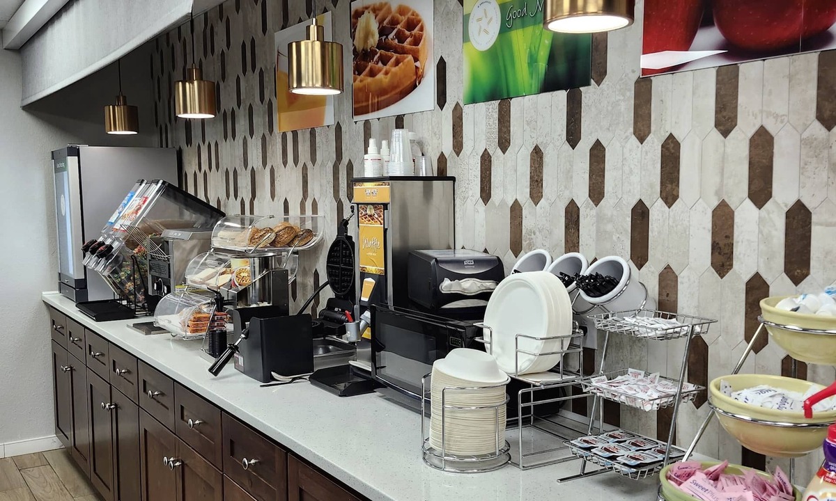 Mosby Hotel | Quality Inn Richmond North
